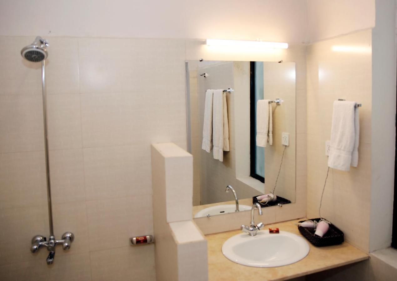 Ambassador Suites & Hotel اسلام اباد المظهر الخارجي الصورة