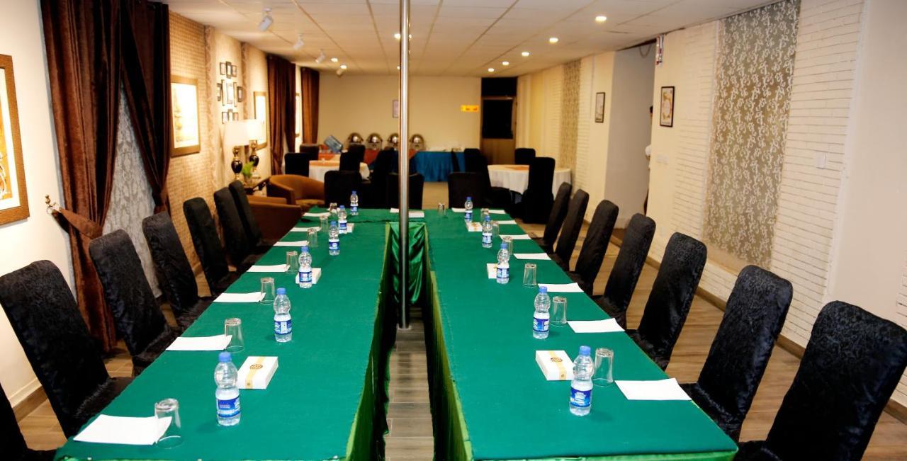 Ambassador Suites & Hotel اسلام اباد المظهر الخارجي الصورة